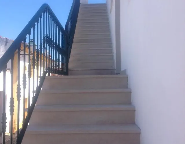 Ti Marquitas Pensjonat Vila de Rei